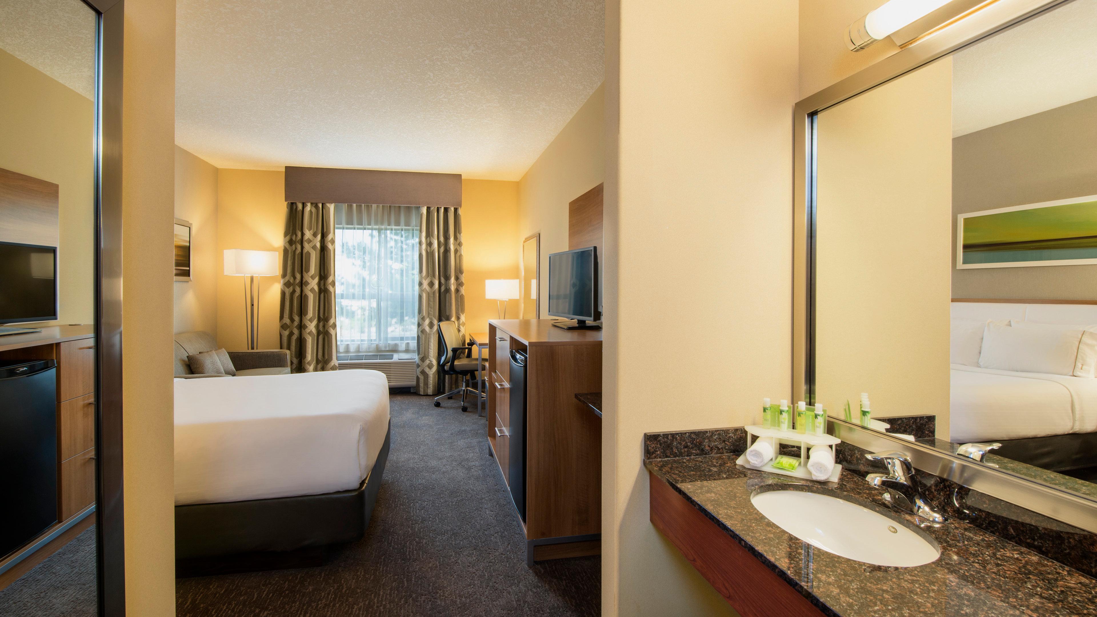 Hotel Express & Sherwood Park-edmonton Area By Ihg 3*