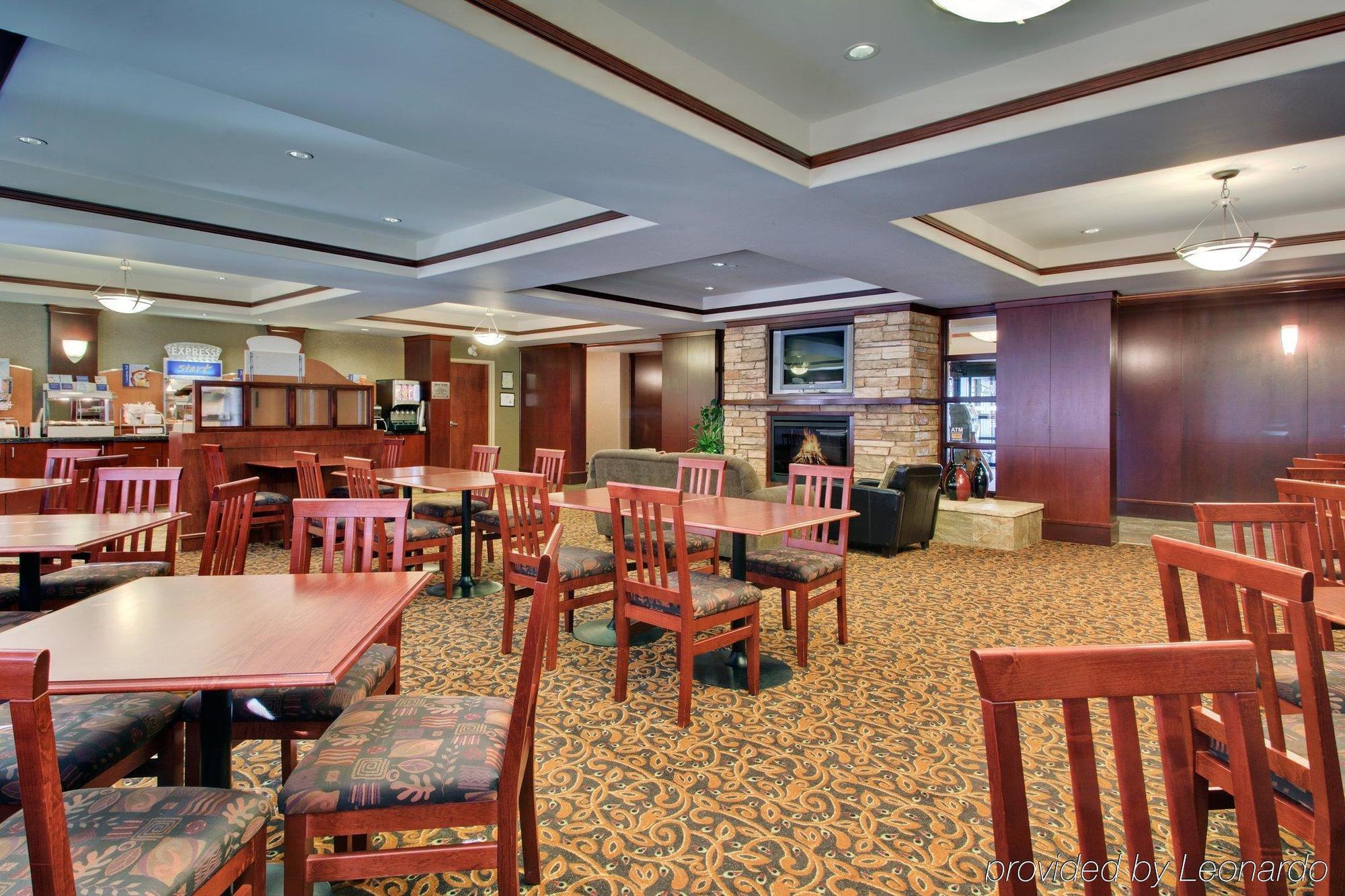 Hotel Express & Sherwood Park-edmonton Area By Ihg