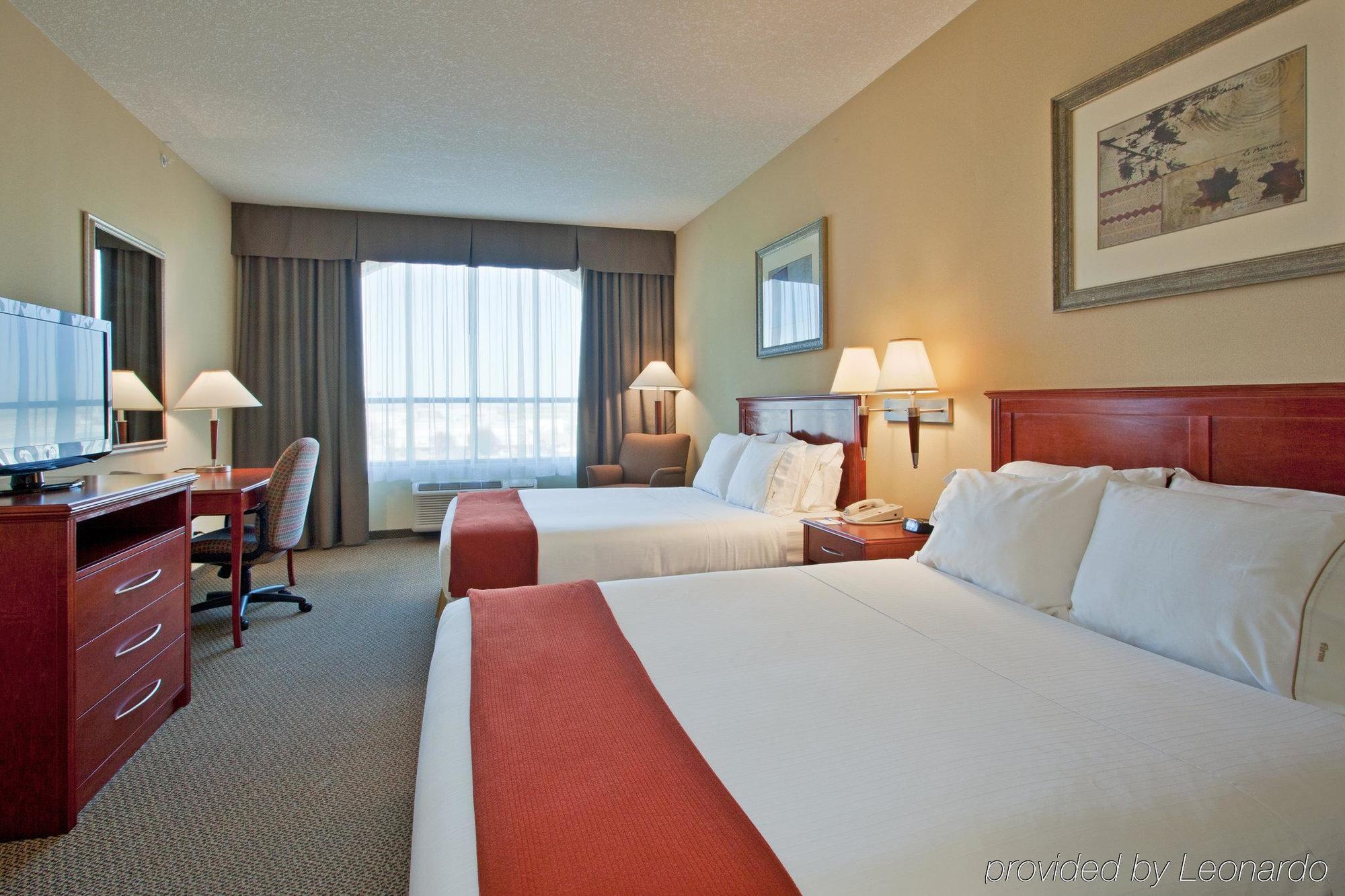 Express & Sherwood Park-edmonton Area By Ihg Hotel
