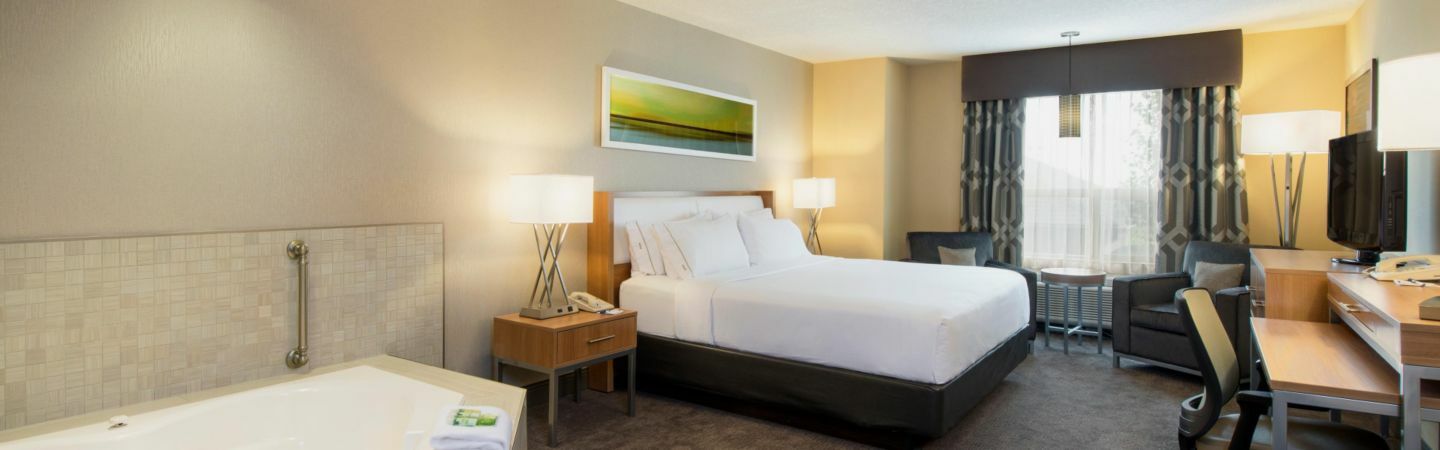 Express & Sherwood Park-edmonton Area By Ihg Sherwood Park