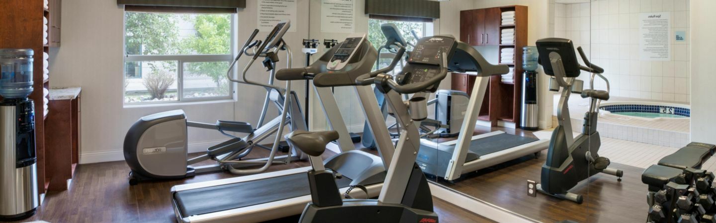 Hotel Express & Sherwood Park-edmonton Area By Ihg 3*