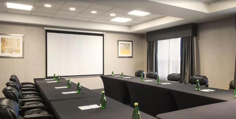 Express & Sherwood Park-edmonton Area By Ihg 3* Sherwood Park